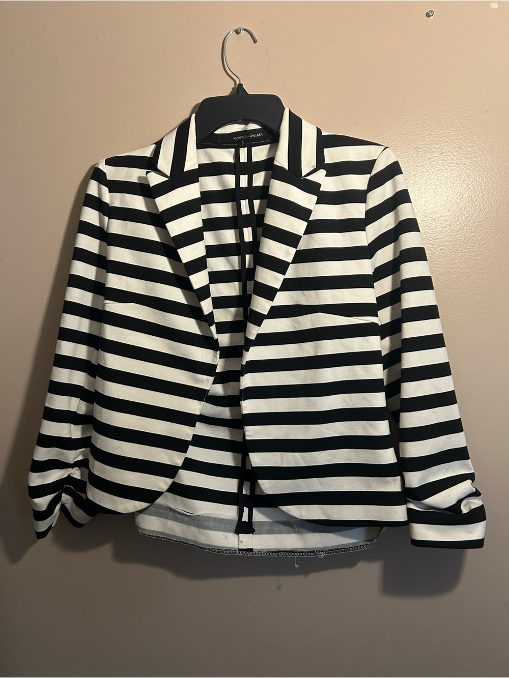 Amanda & Chelsea Black and White Striped Blazer